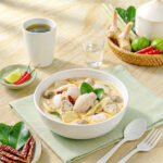 กะทิกระป๋อง สูตรไขมันต่ำ ตราช้างคู่  (400 มล. X 12 กระป๋อง) - Image 2